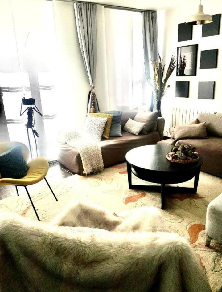 Tres Bel A Centre Apartment *